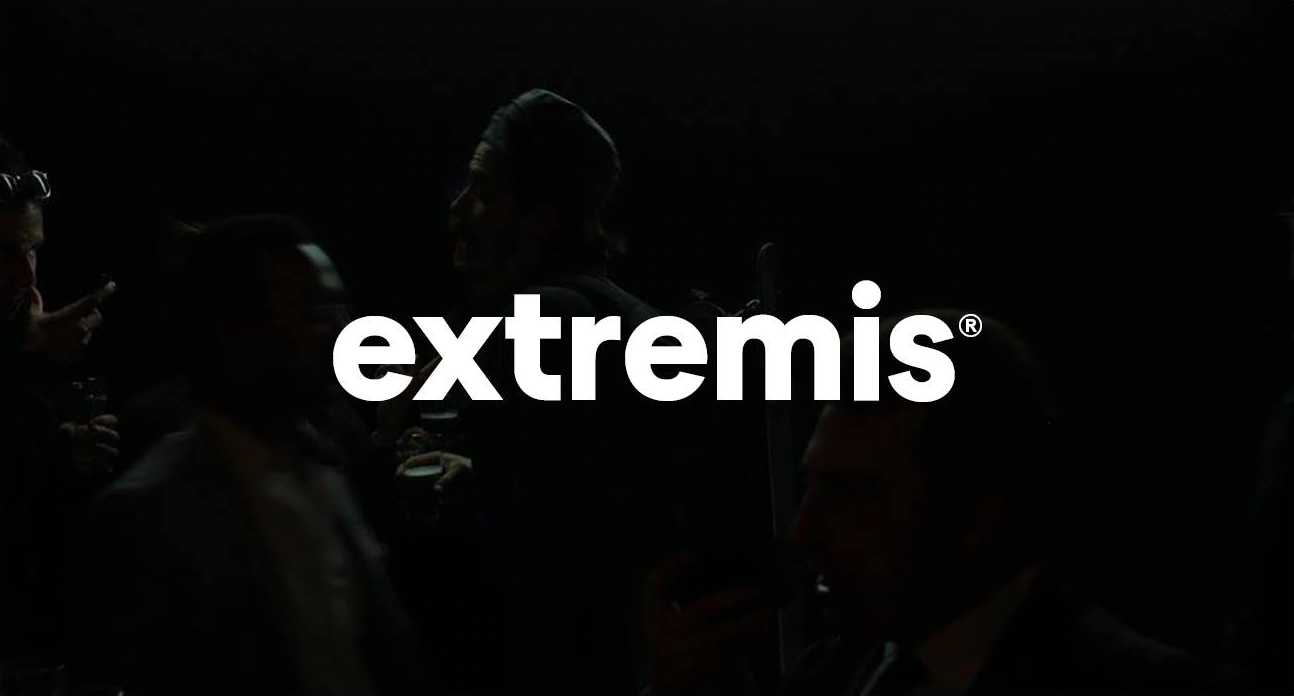 874-extremis-compakt-typeface